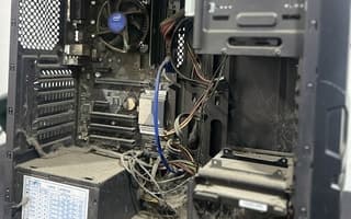 PC archivado extremadamente sucio antes del mantenimiento