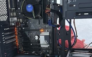 PC recuperado después del mantenimiento completo, listo para regalo